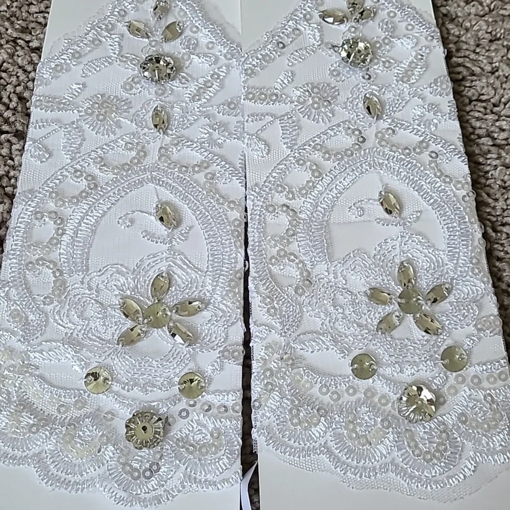 Lace fingerless hook gloves